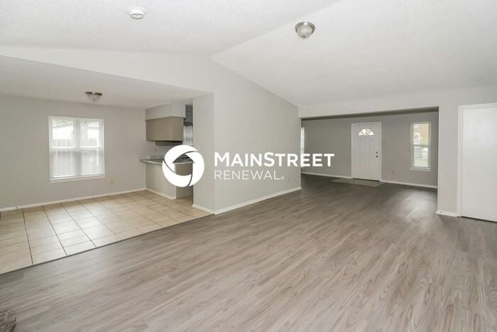 4405 Indian Trail Dr - Photo 3 of 16