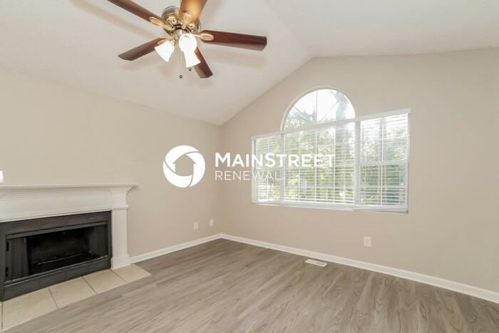 336 Browning Cir - Photo 4 of 17