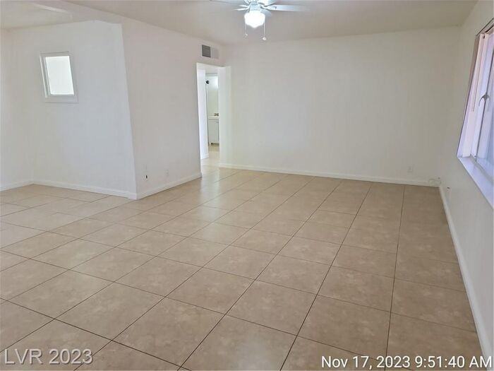 210 S Mallard St - Photo 6 of 29