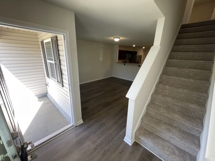 2062 Wiggins Village Dr - Photo 4 of 18