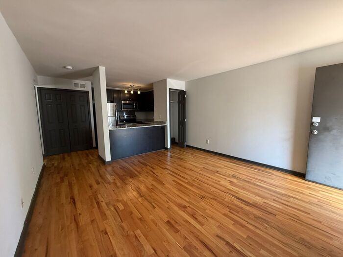 517 Veritas St #14 - Photo 4 of 15