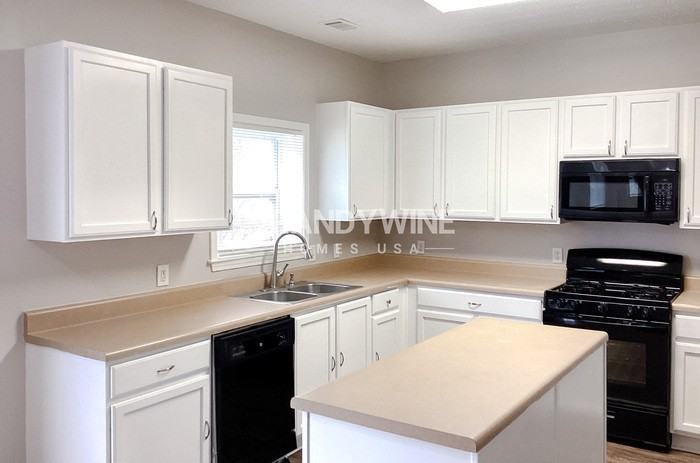 3641 Cape Ln - Photo 7 of 33