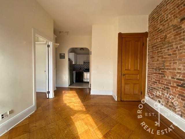111 Saint Johns Pl #3 - Photo 3 of 12