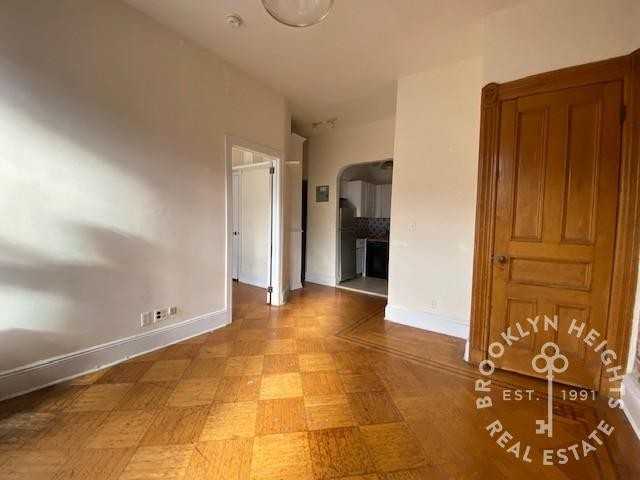 111 Saint Johns Pl #3 - Photo 4 of 12