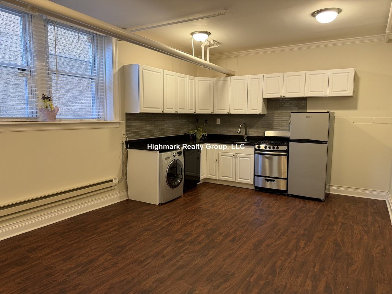 2129 N Dayton St #3OG - Photo 2 of 11