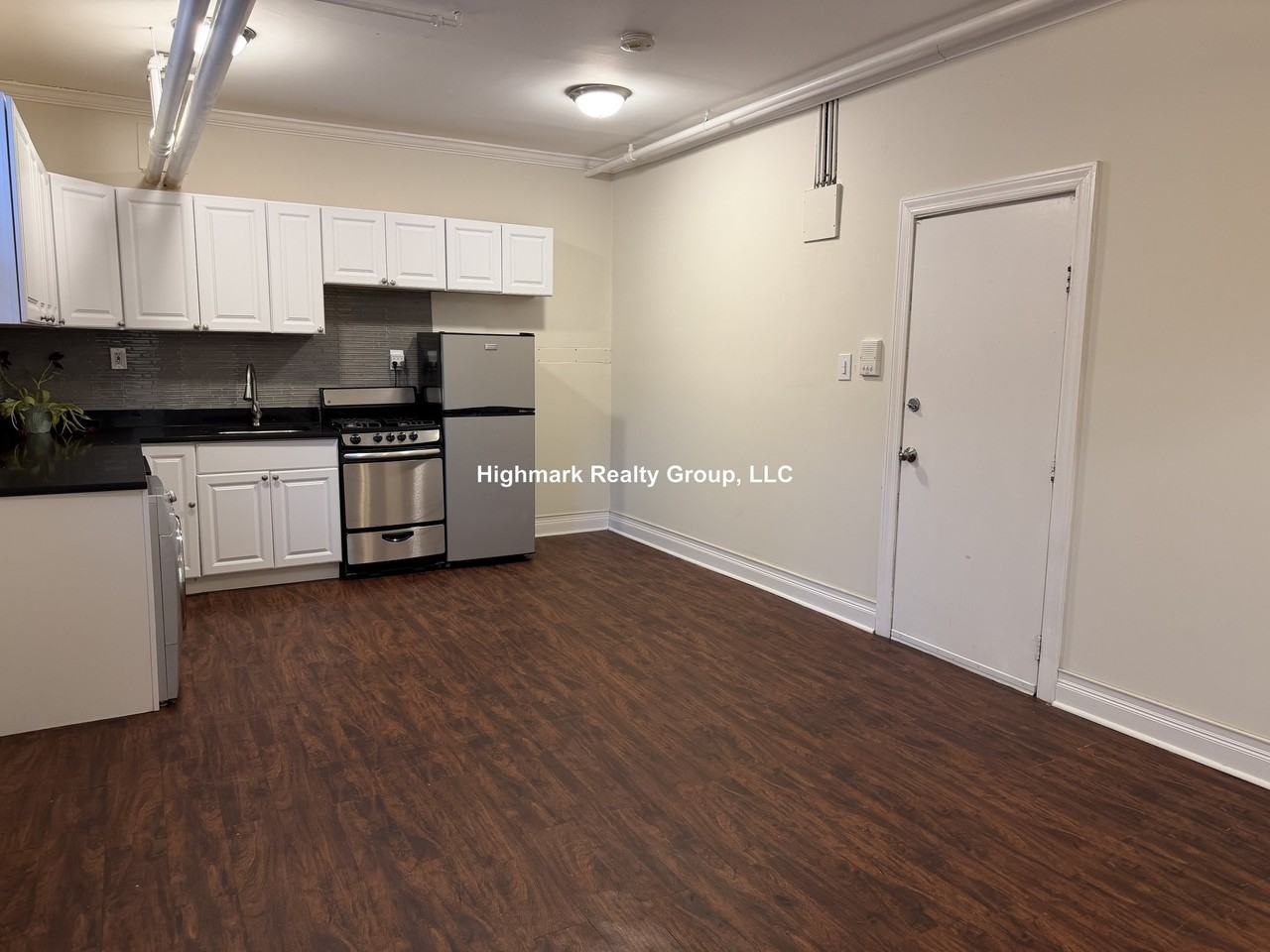 2129 N Dayton St #3OG - Photo 3 of 11