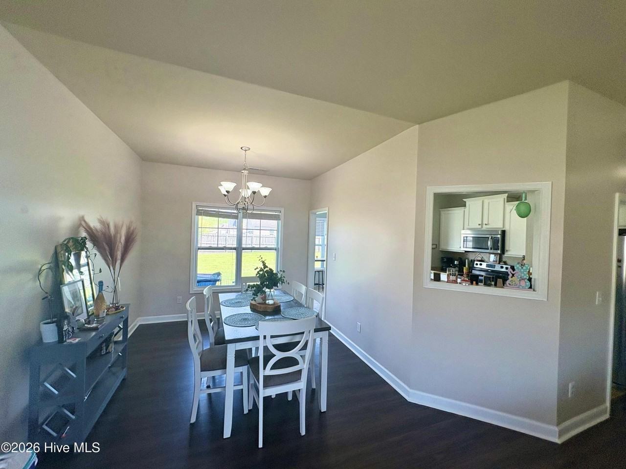 174 Moonstone Court - Photo 3 of 10