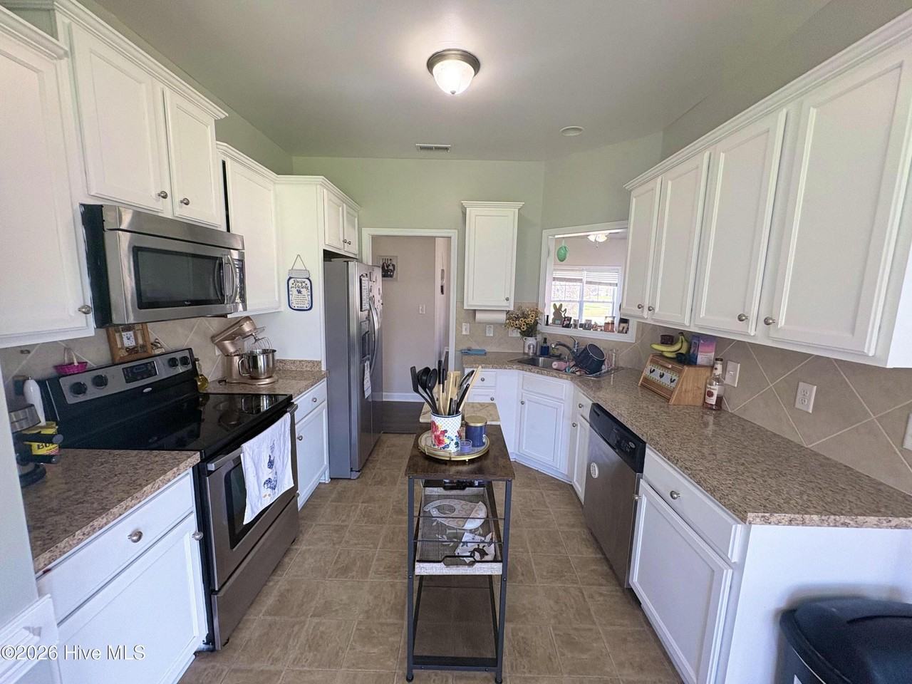 174 Moonstone Court - Photo 4 of 10