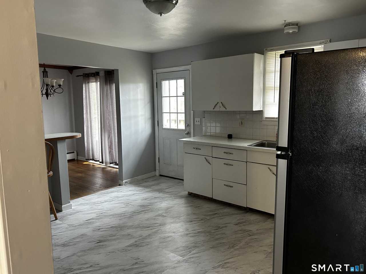 87 Worcester Ave - Photo 7 of 11