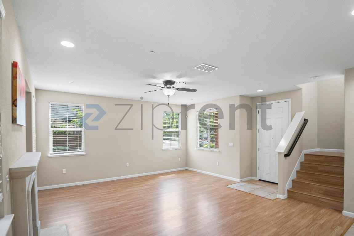 237 W Moraga St - Photo 6 of 31