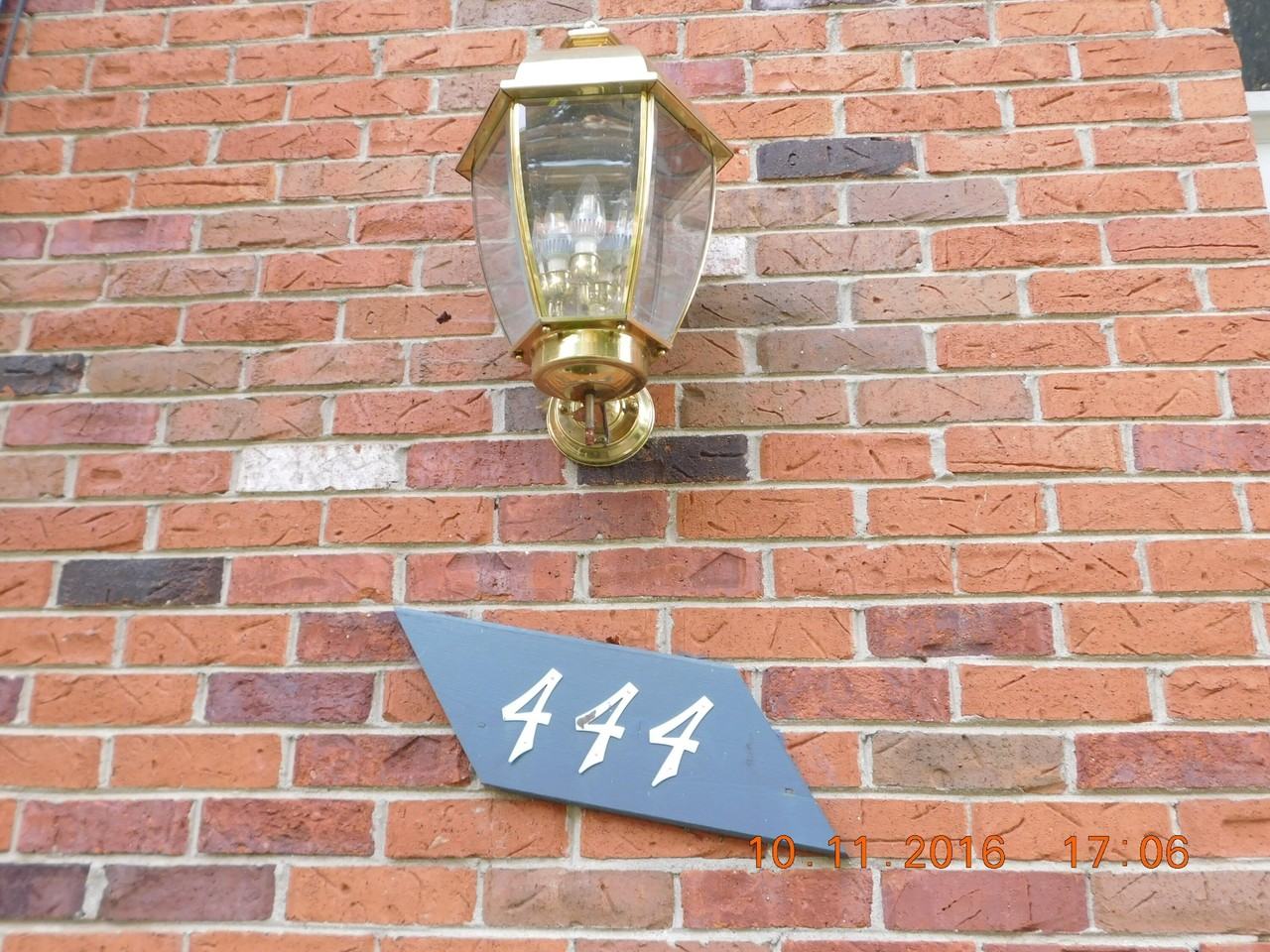 444 Fox Hills Dr N #7 - Photo 2 of 30