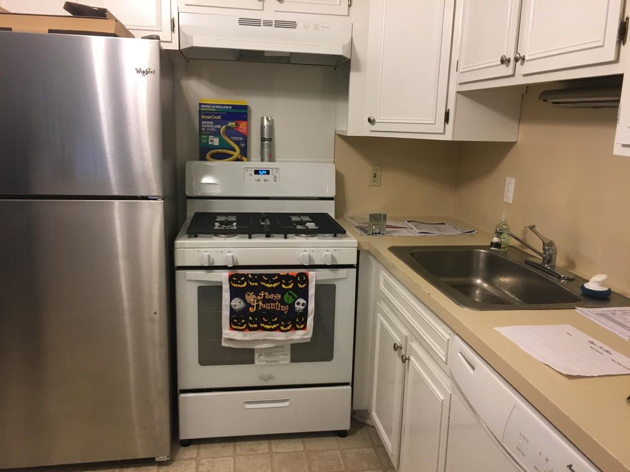 444 Fox Hills Dr N #7 - Photo 5 of 30