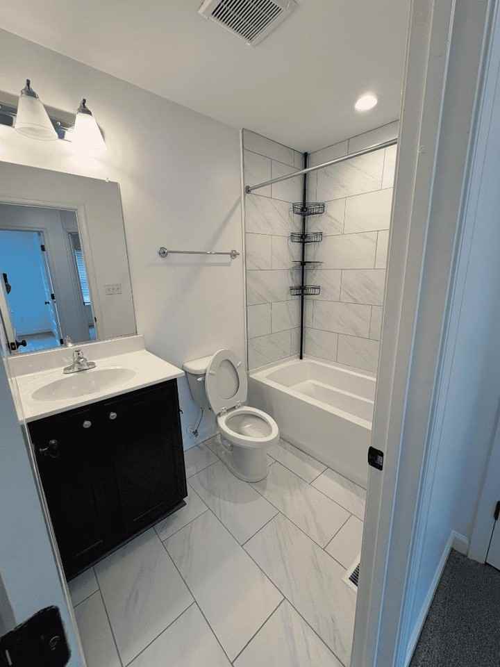 2812 Church St - Photo 4 of 9