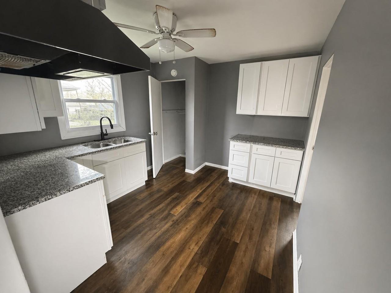 3454 Rhode Island St - Photo 5 of 9