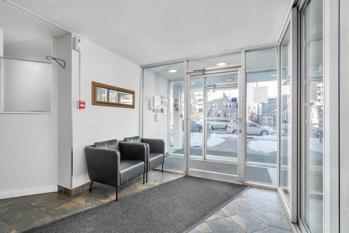 Stratton Oaks - Photo 6 of 37