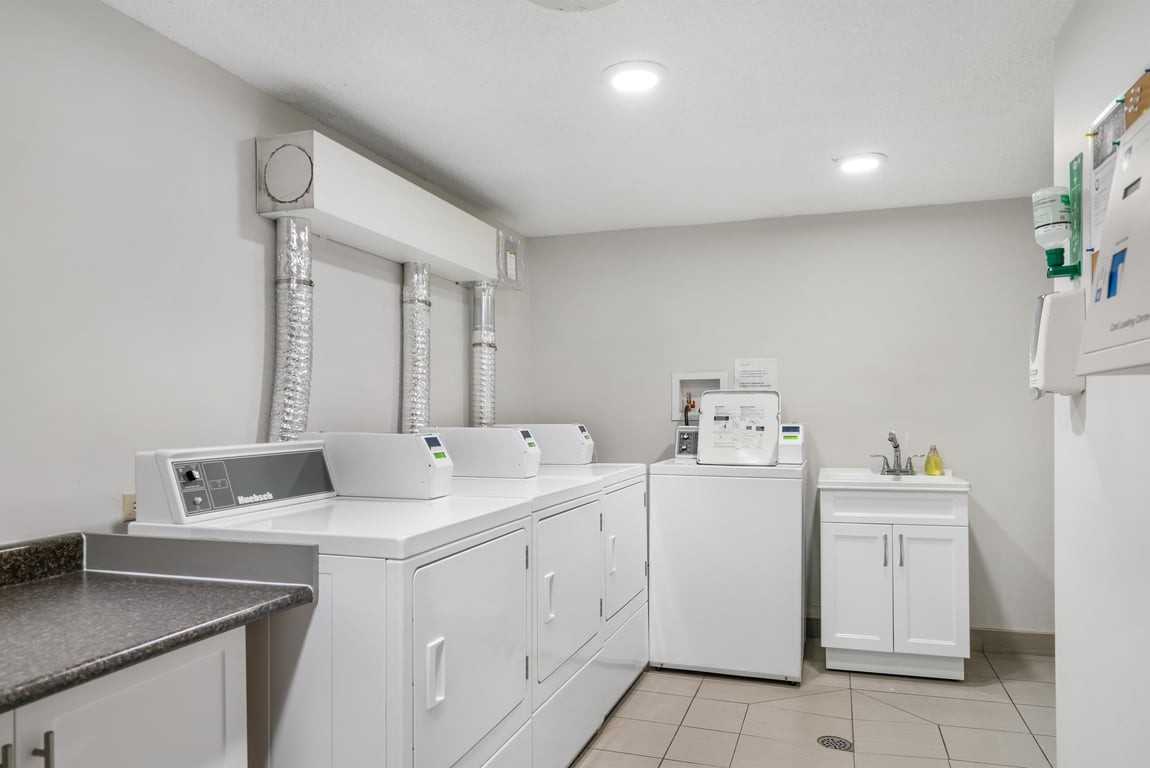 Stratton Oaks - Photo 7 of 37