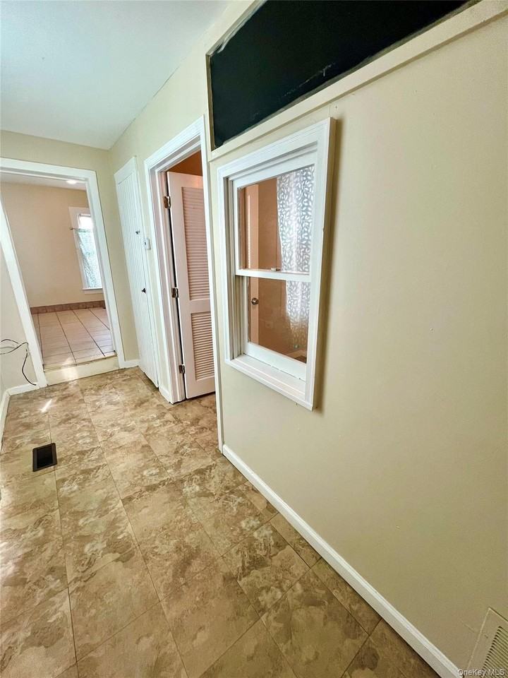 30 Knapp Ave - Photo 4 of 17