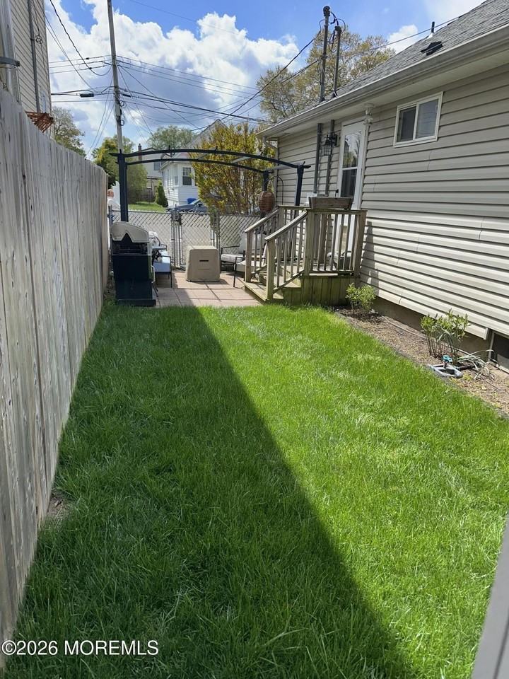 53 Ideal Ave - Photo 3 of 16