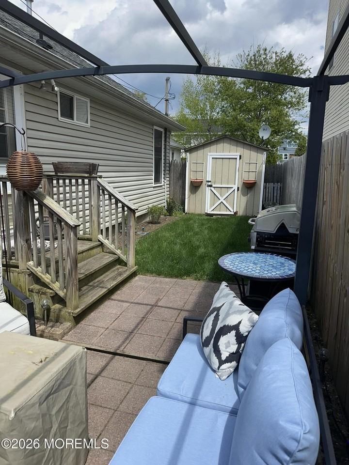 53 Ideal Ave - Photo 4 of 16