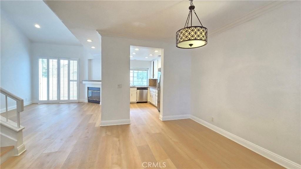 144 Agostino - Photo 4 of 39