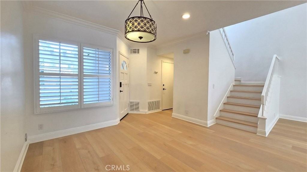 144 Agostino - Photo 5 of 39