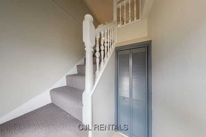 139 Summer St #3 - Photo 4 of 10