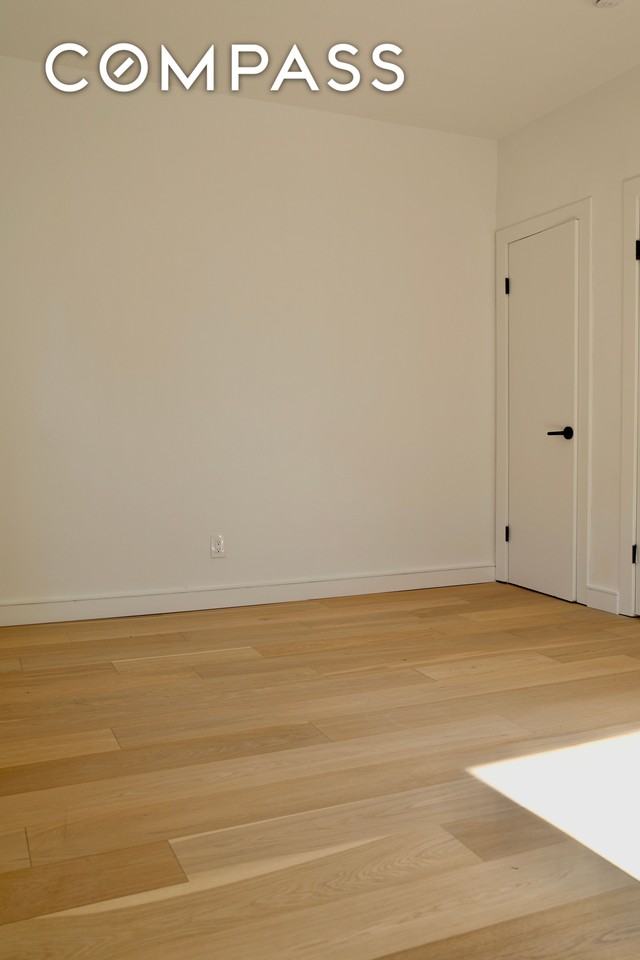 807 Riverside Dr #6E - Photo 4 of 7
