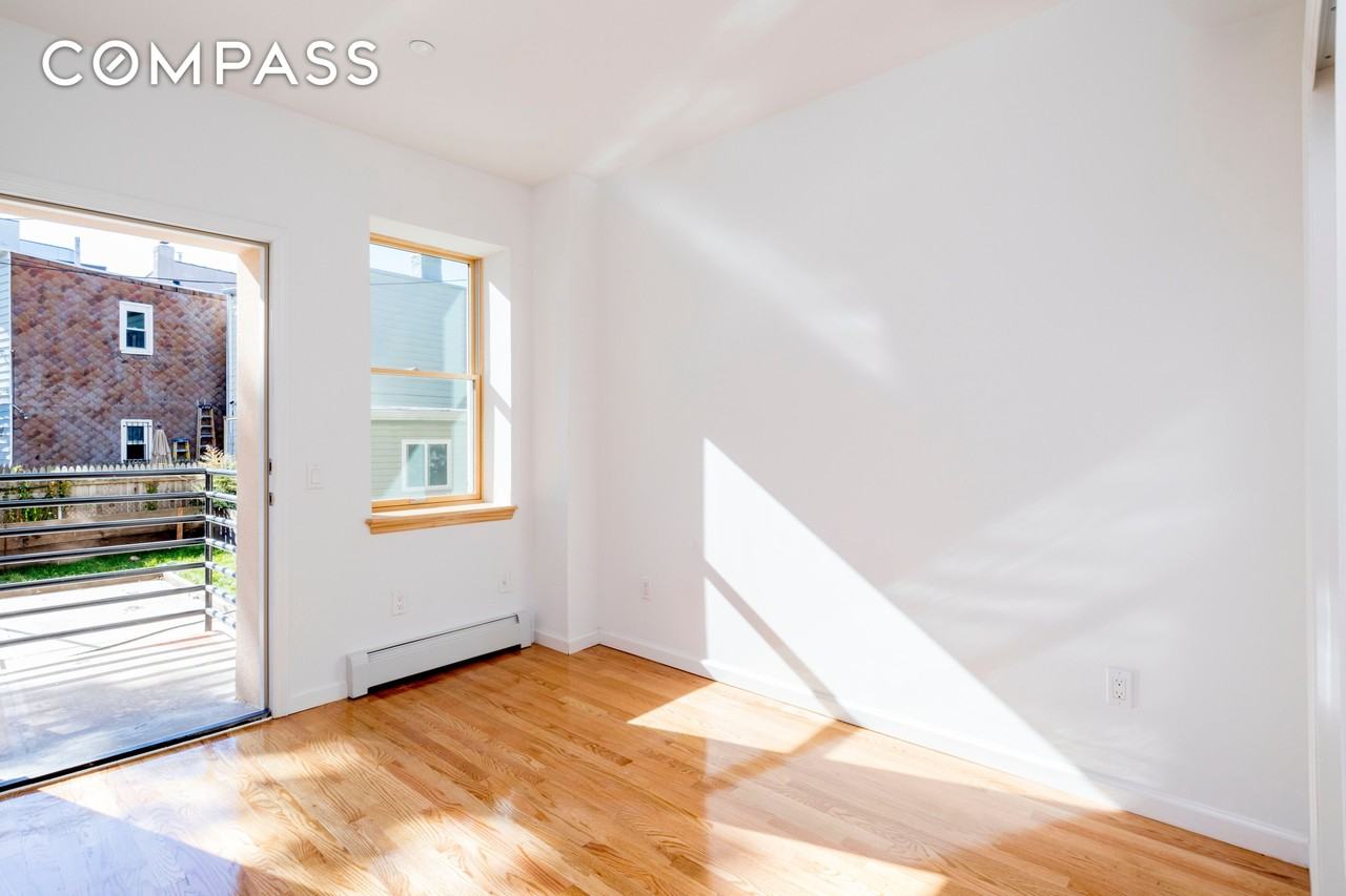 1810 Astoria Park S #1 - Photo 5 of 7