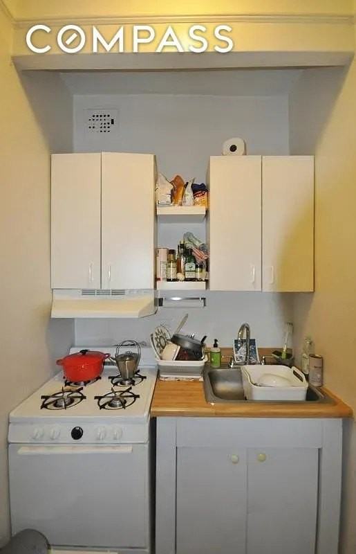 1028 2nd Ave #4F - Photo 3 of 4