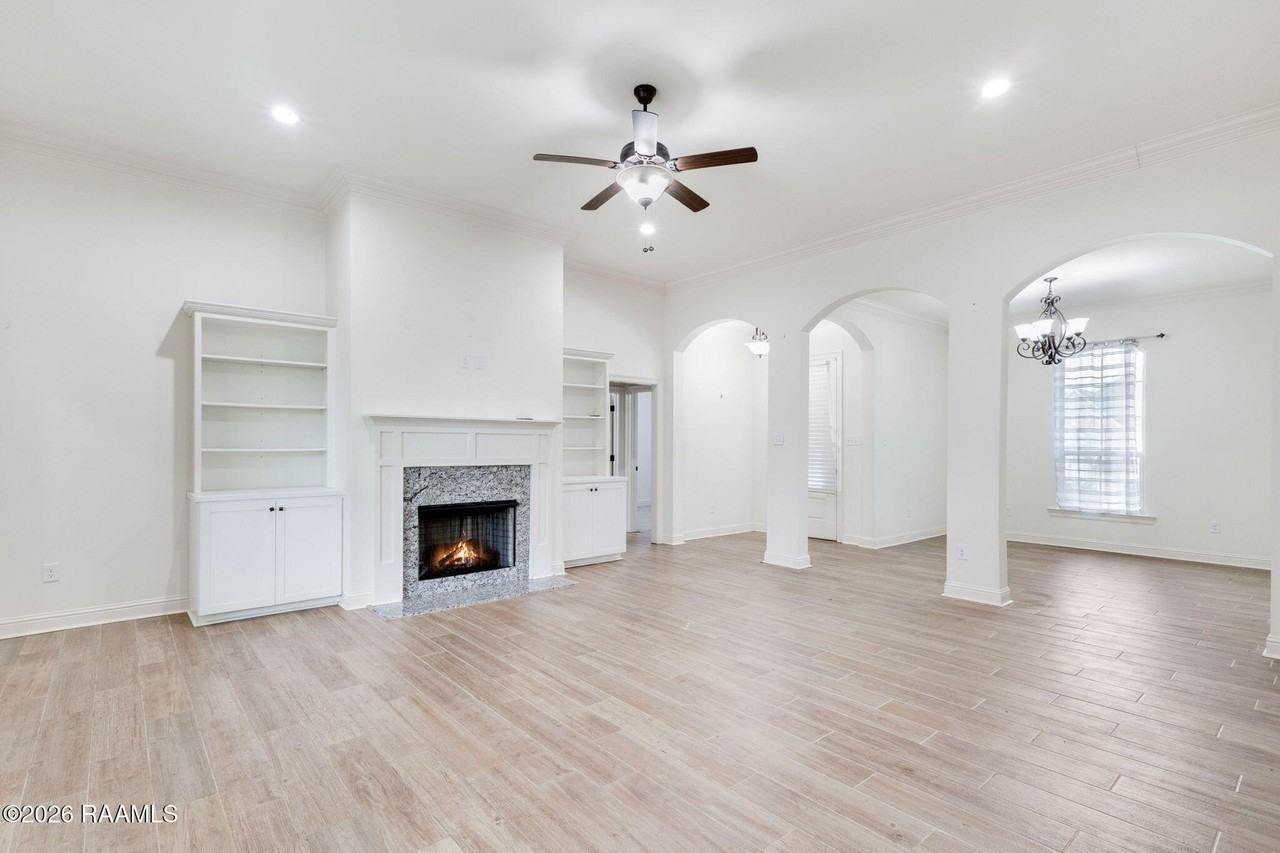 110 Grandmark St - Photo 6 of 23