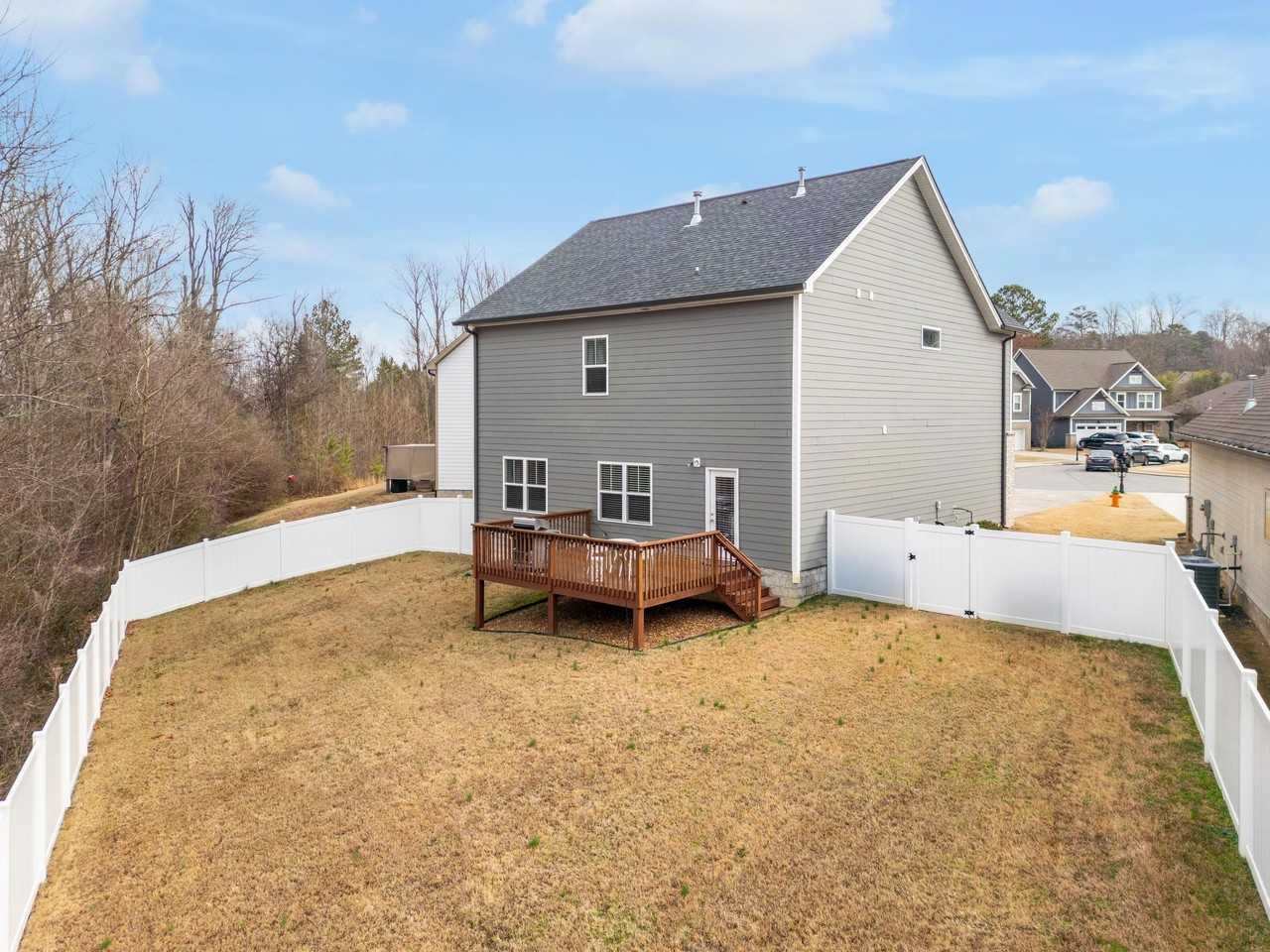 1741 Timber Creek Rd Ne - Photo 4 of 37