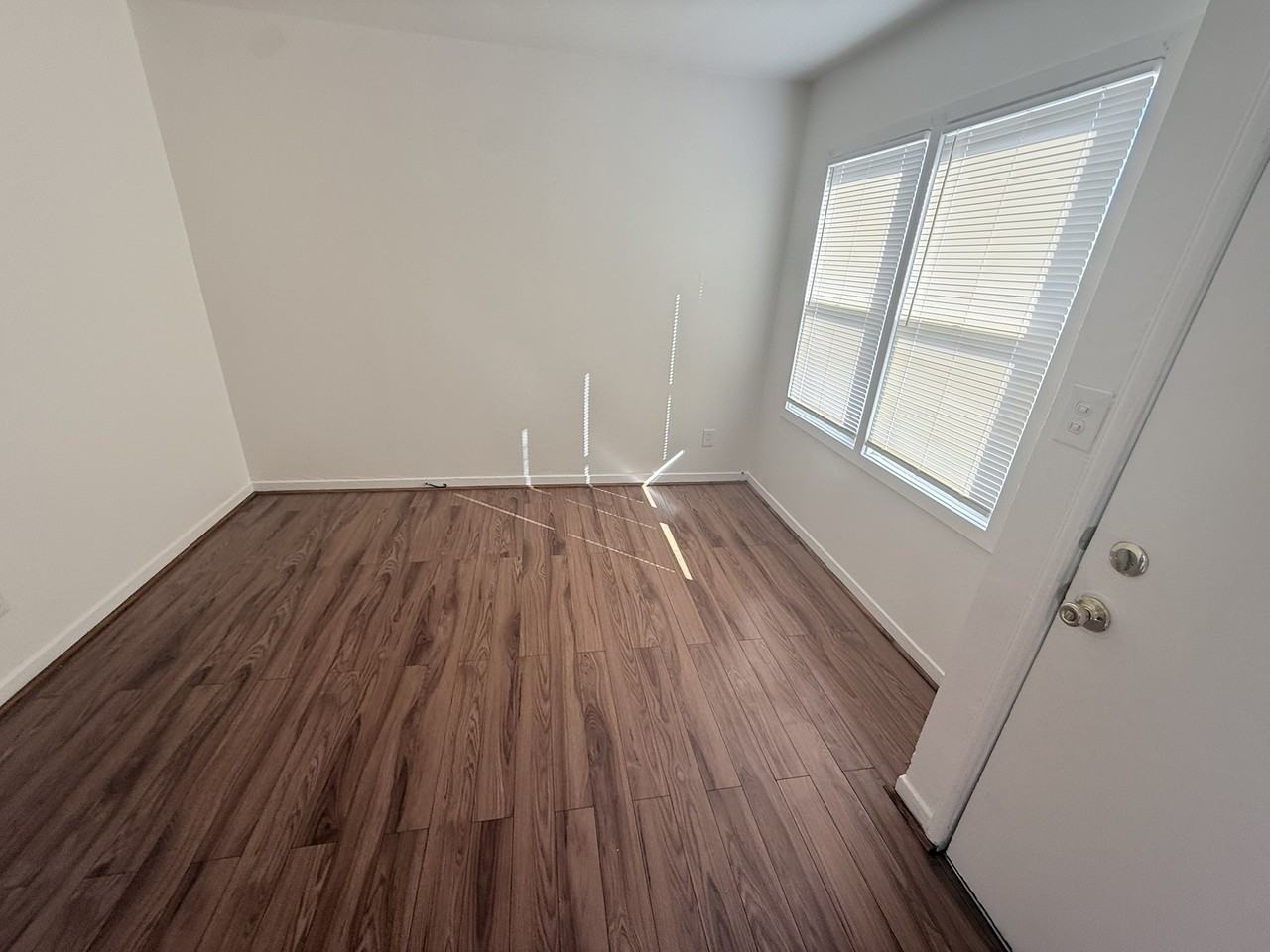 A St - Photo 4 of 17