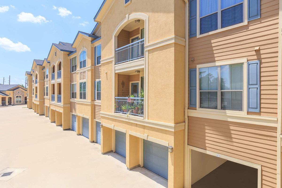 Villages at Cypress - Photo 7 of 48