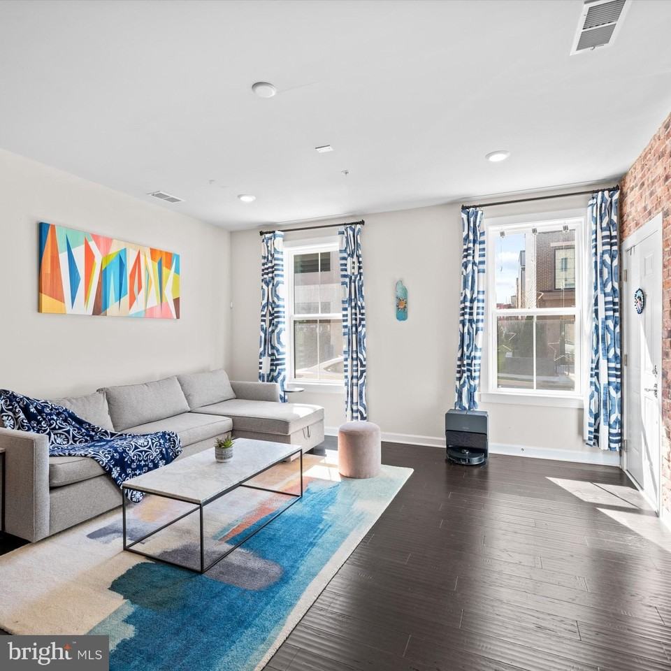 44674 Provincetown Dr - Photo 6 of 48