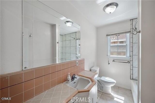 45027 Division St - Photo 6 of 11