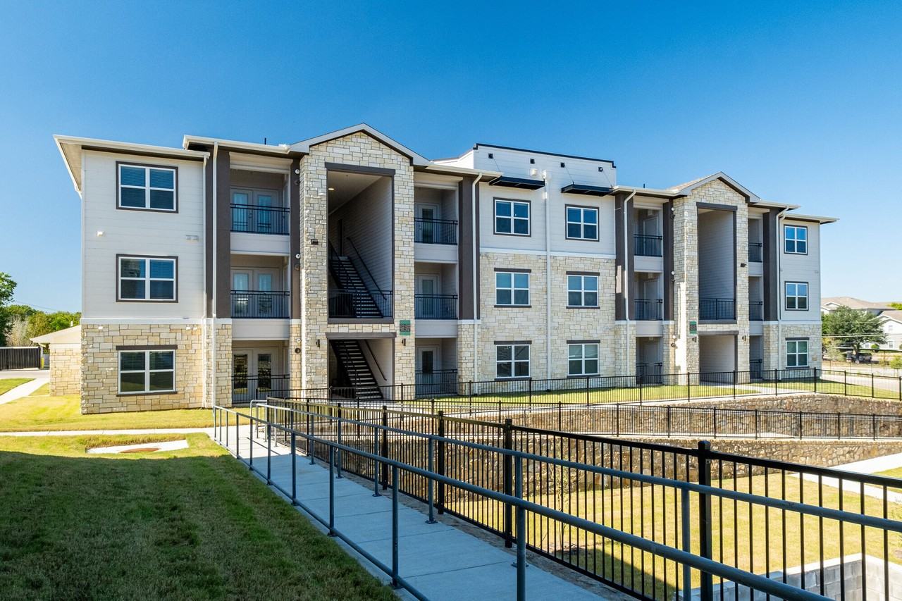 Terrace at Southern Oaks - Photo 3 of 50