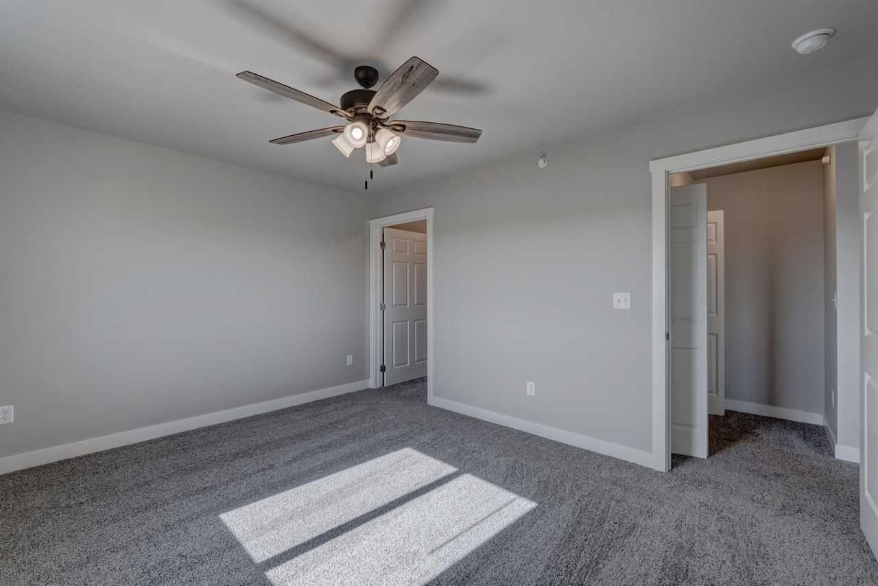 4801 5th Street - Photo 2 of 50