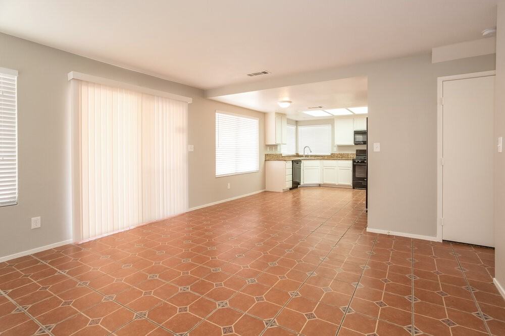 5831 Trailblazer Dr - Photo 5 of 15