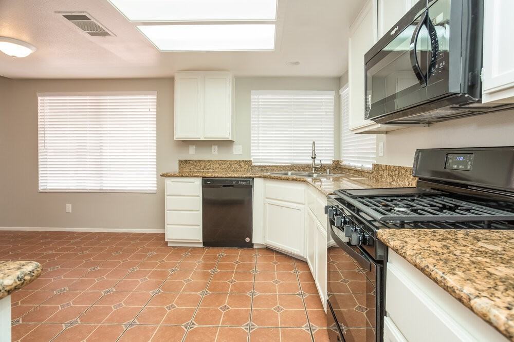 5831 Trailblazer Dr - Photo 6 of 15