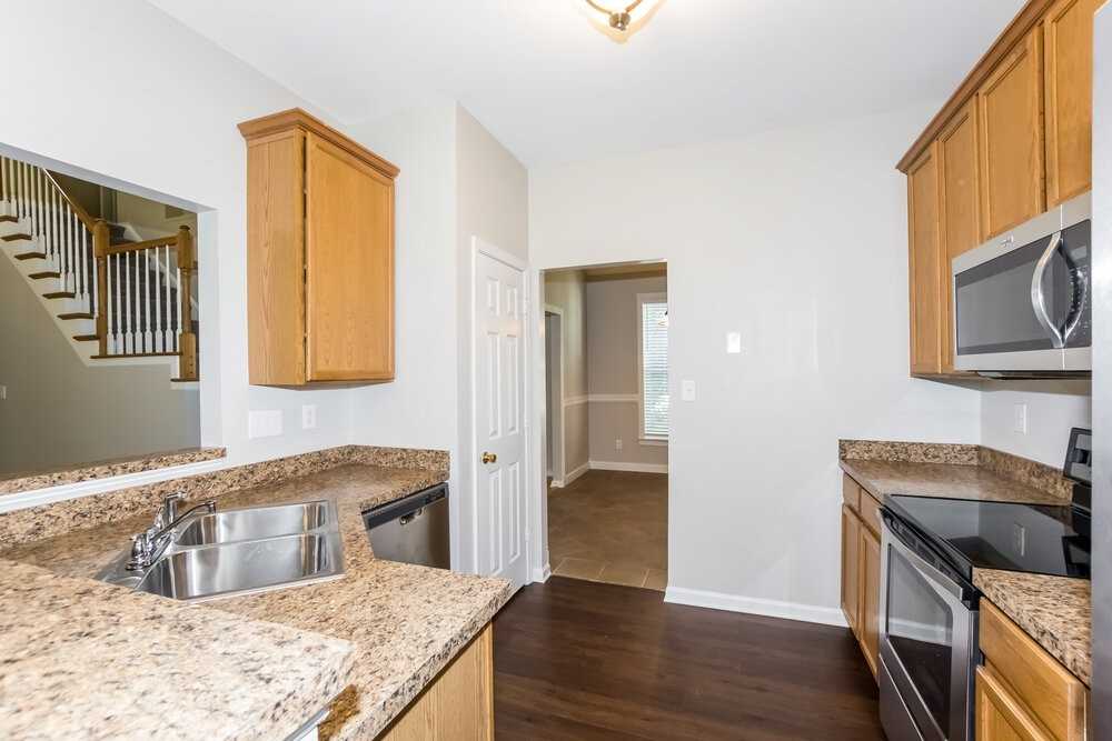 7418 Sparkleberry Dr - Photo 7 of 16