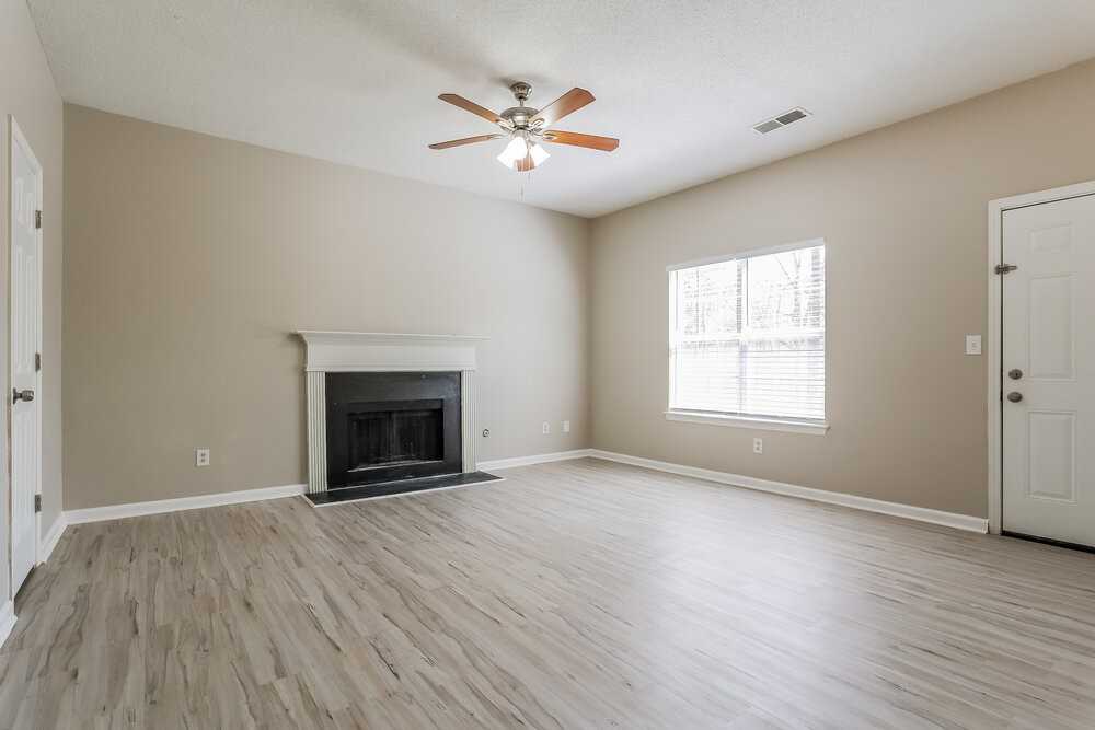 3179 Lower Creek Dr - Photo 5 of 17