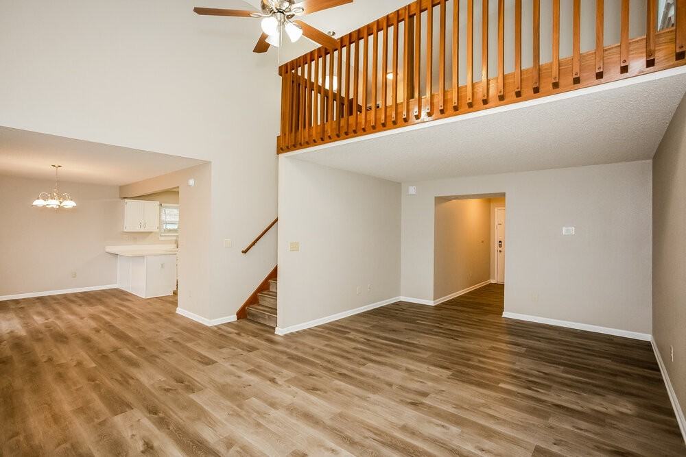 279 Brookview Dr - Photo 6 of 17