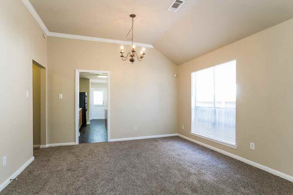 21054 Carmel Valley Dr - Photo 4 of 15