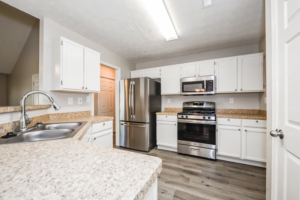 642 Beaver Run Trce - Photo 6 of 16