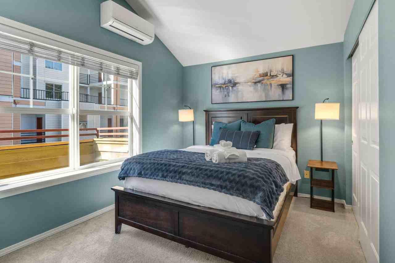 931 N 35th St Apt B #1520573P - Photo 7 of 50