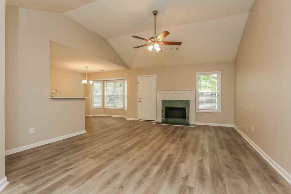 12034 Harbour Town Pkwy - Photo 3 of 16