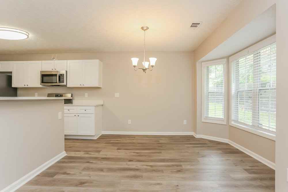 12034 Harbour Town Pkwy - Photo 5 of 16