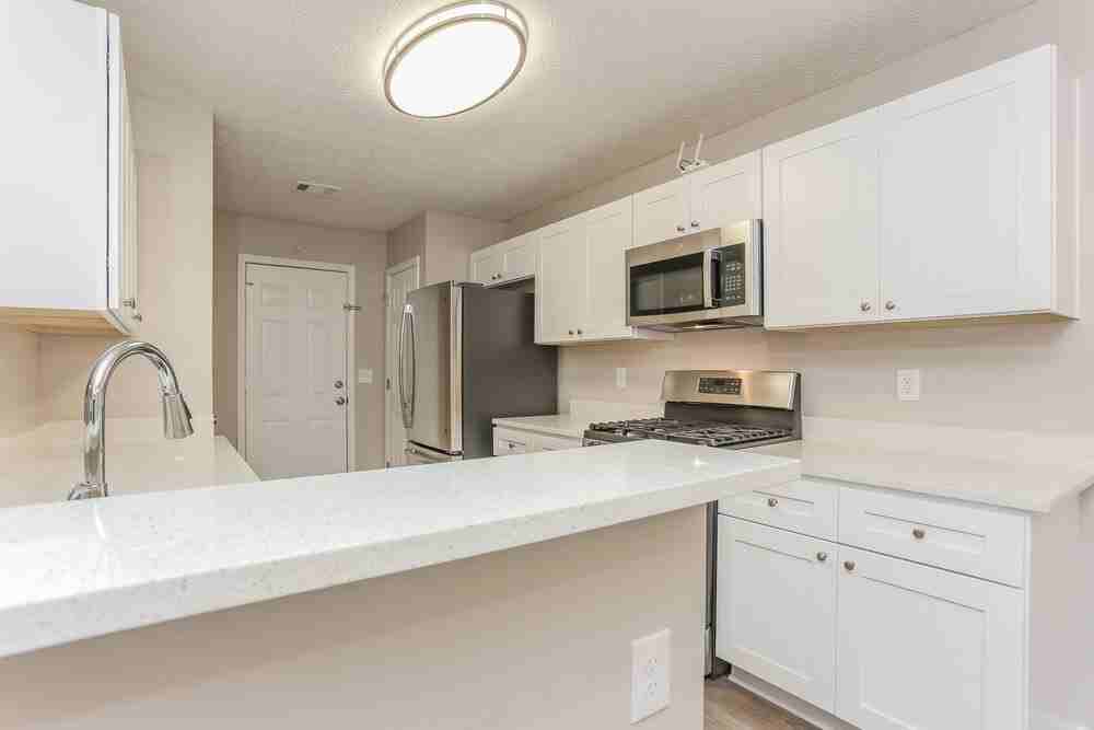 12034 Harbour Town Pkwy - Photo 7 of 16