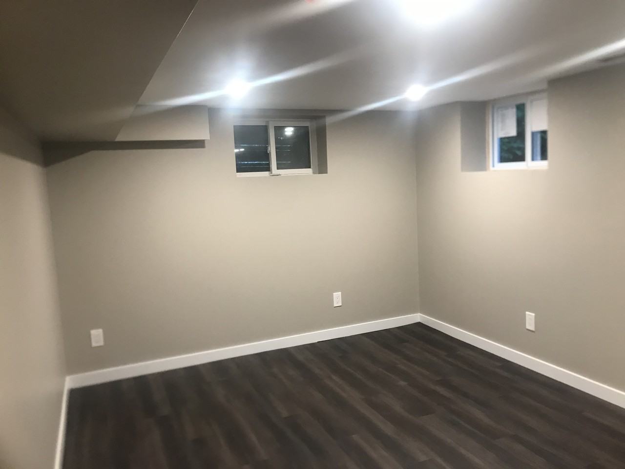 Barton St E & Ottawa St N - Photo 3 of 9