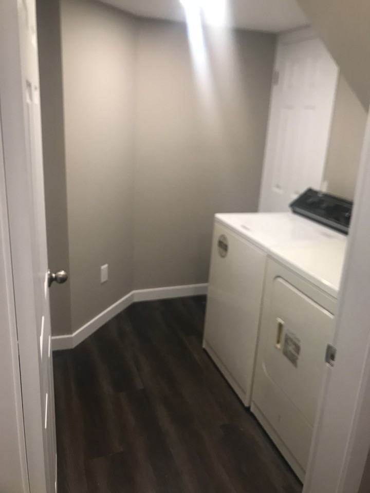 Barton St E & Ottawa St N - Photo 5 of 9